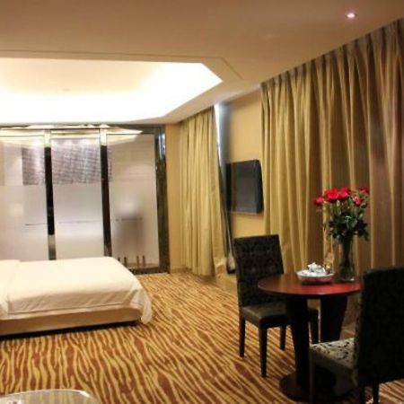 Jun Hao Hotel Đông Hoản Ngoại thất bức ảnh
