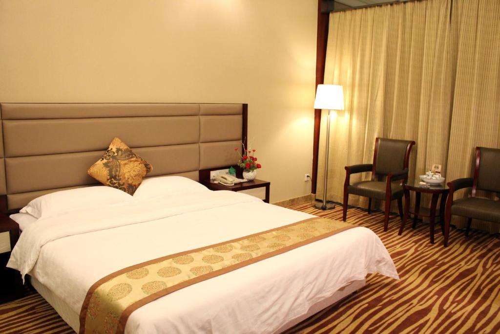 Jun Hao Hotel Đông Hoản Ngoại thất bức ảnh