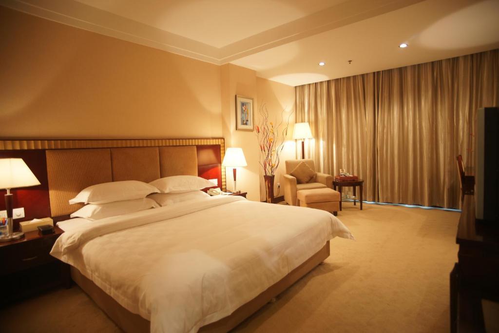 Jun Hao Hotel Đông Hoản Ngoại thất bức ảnh