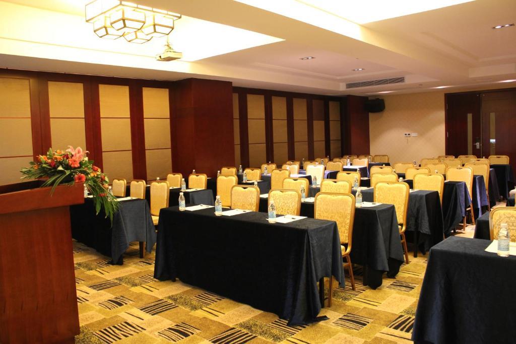 Jun Hao Hotel Đông Hoản Ngoại thất bức ảnh