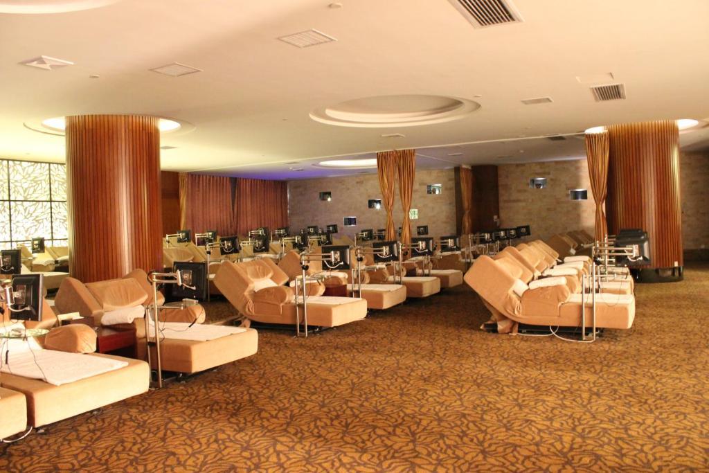 Jun Hao Hotel Đông Hoản Ngoại thất bức ảnh