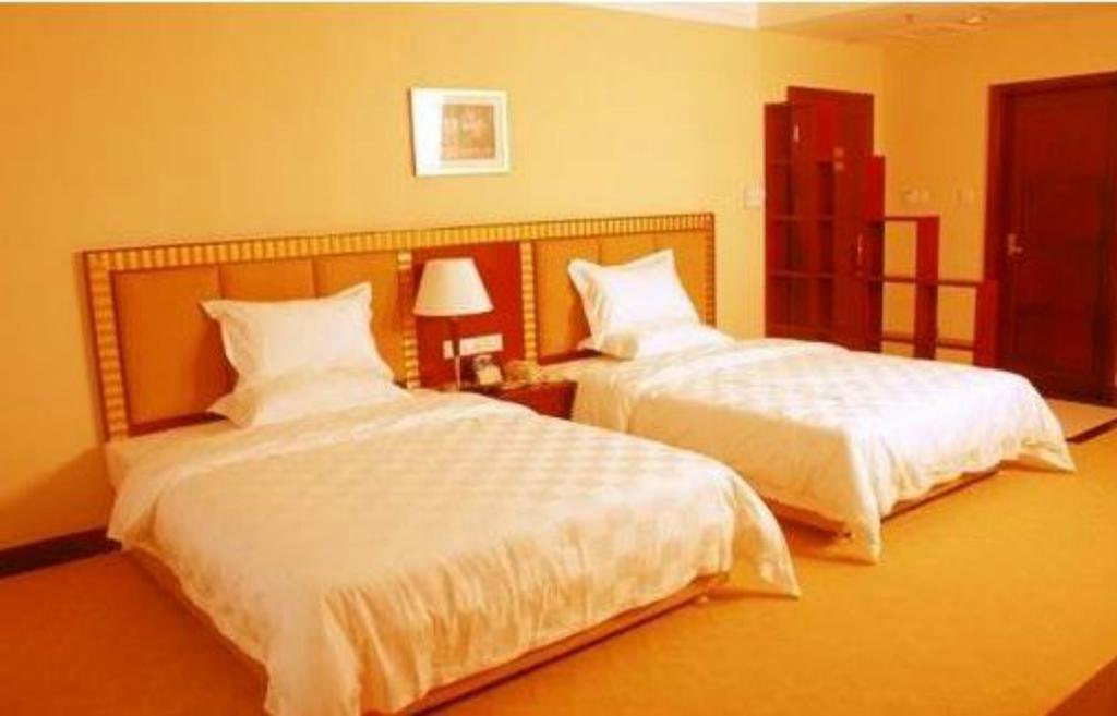 Jun Hao Hotel Đông Hoản Ngoại thất bức ảnh