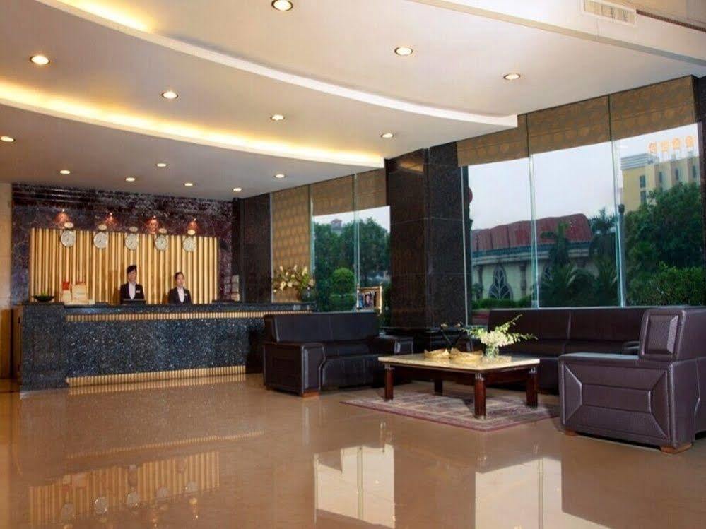 Jun Hao Hotel Đông Hoản Ngoại thất bức ảnh