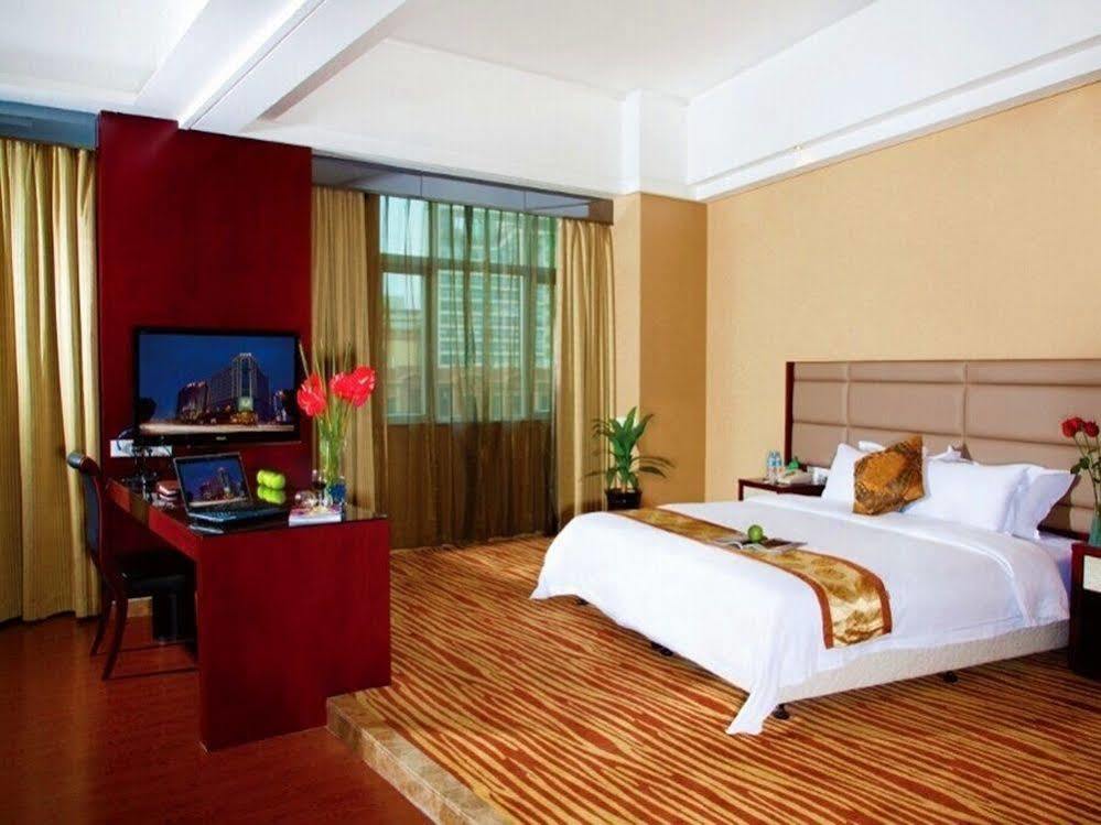 Jun Hao Hotel Đông Hoản Ngoại thất bức ảnh