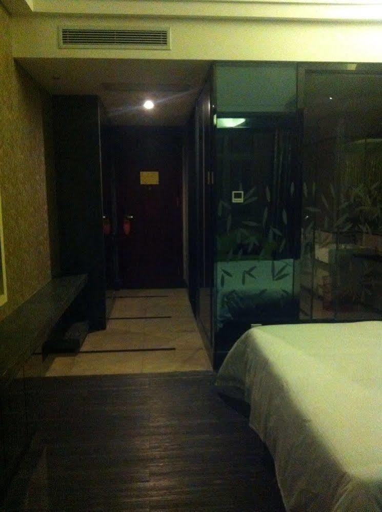 Jun Hao Hotel Đông Hoản Ngoại thất bức ảnh