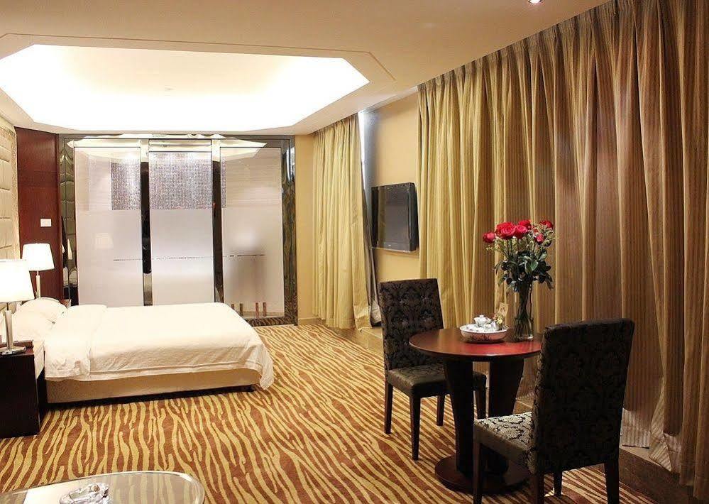Jun Hao Hotel Đông Hoản Ngoại thất bức ảnh