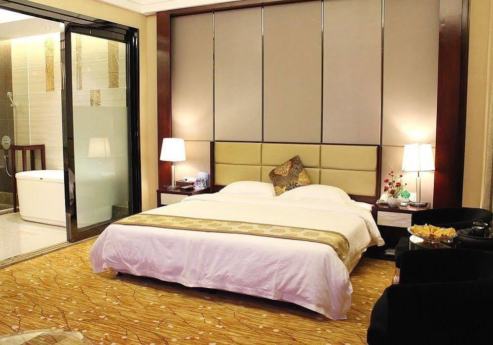 Jun Hao Hotel Đông Hoản Ngoại thất bức ảnh