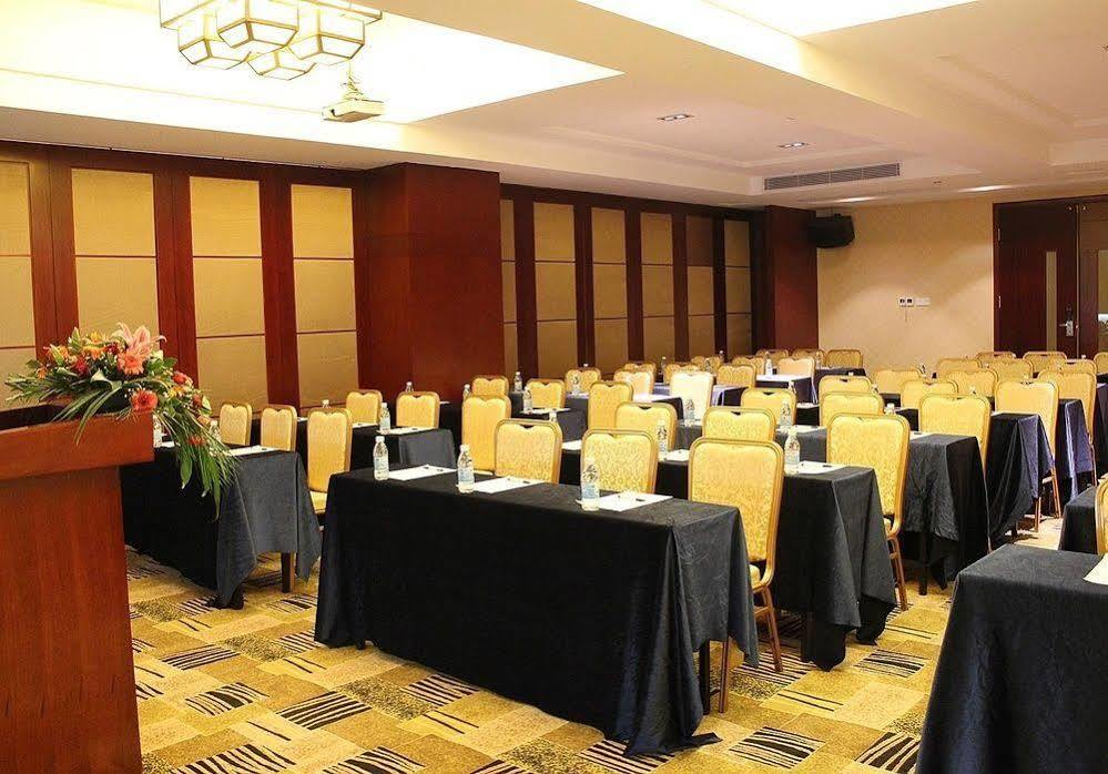 Jun Hao Hotel Đông Hoản Ngoại thất bức ảnh
